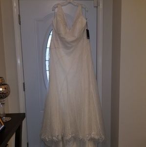 White by Vera Wang Wedding Dress